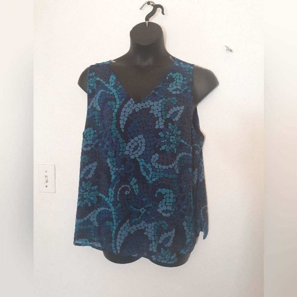 Design and Co Lane Bryant sleeveless blouse